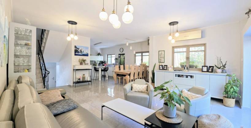 Charmant cottage dans l’ouest de Raanaa
